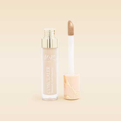 CORRECTOR CON VITAMIA E - AH / M&K COSMETICS