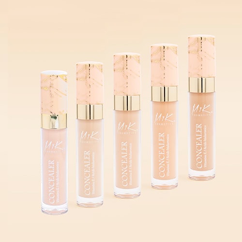CORRECTOR CON VITAMIA E - AH / M&K COSMETICS